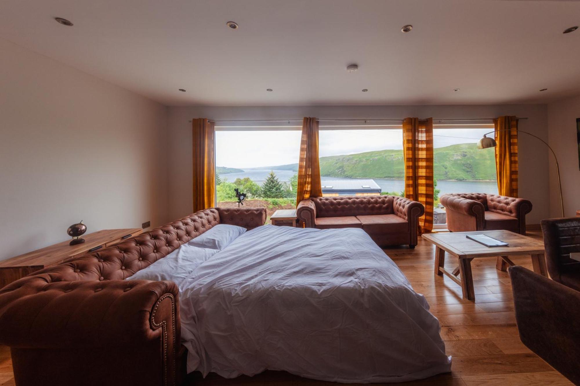 Luxury Cottage With Stunning Views By Fairy Pools 4 Carbost  Exterior foto